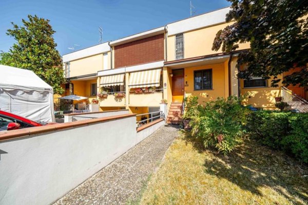casa indipendente in vendita a Sant'Ilario d'Enza