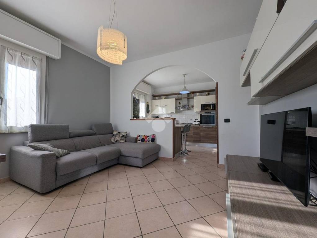appartamento in vendita a Sant'Ilario d'Enza in zona Castellana
