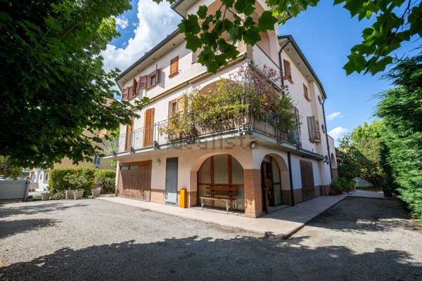 casa indipendente in vendita a Sant'Ilario d'Enza