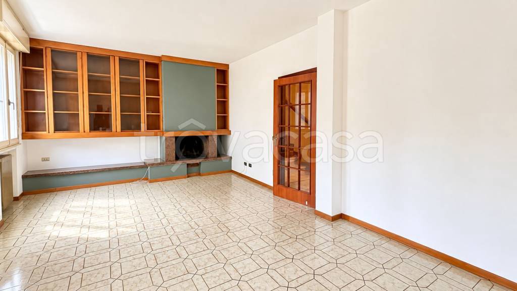 casa indipendente in vendita a Sant'Ilario d'Enza in zona Calerno