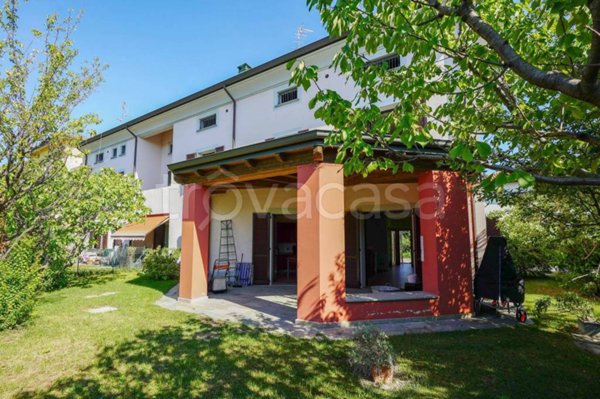casa indipendente in vendita a Sant'Ilario d'Enza