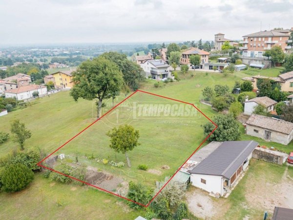 terreno agricolo in vendita a Scandiano in zona Ventoso