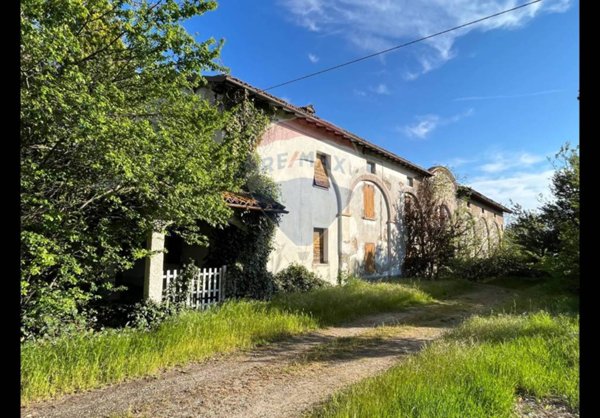 locale di sgombero in vendita a Scandiano in zona Pratissolo