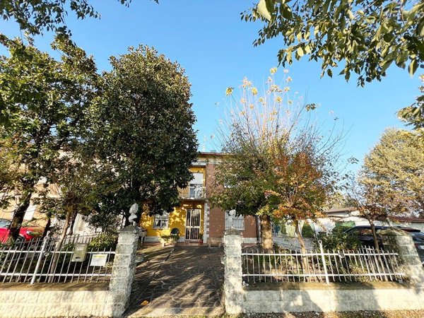 casa indipendente in vendita a Scandiano in zona Cacciola