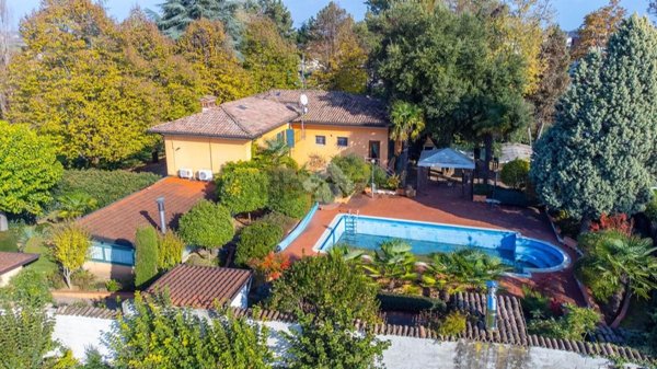 casa indipendente in vendita a Scandiano