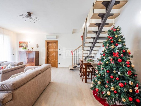 casa indipendente in vendita a Scandiano in zona Arceto