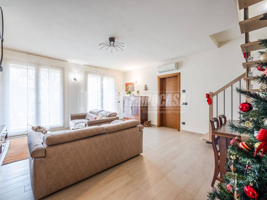 casa indipendente in vendita a Scandiano in zona Arceto