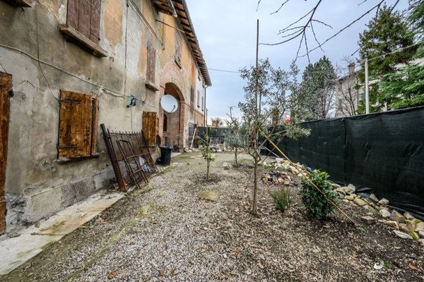 pentavano in vendita a Scandiano