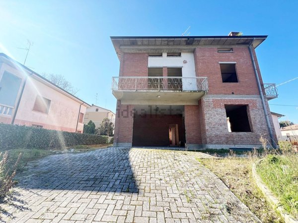 casa indipendente in vendita a Scandiano