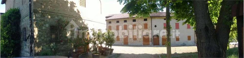 intera palazzina in vendita a Scandiano in zona Pratissolo