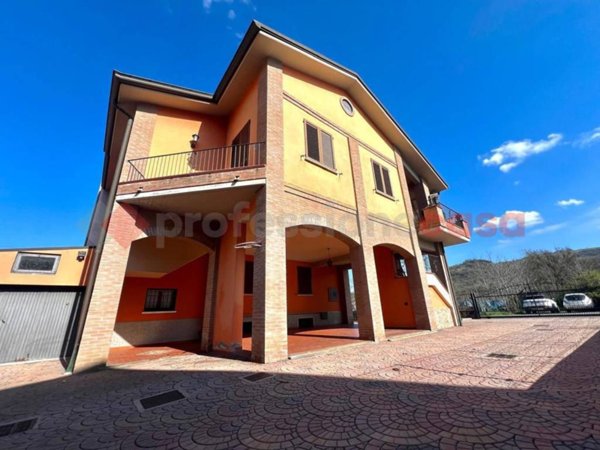 casa indipendente in vendita a Scandiano