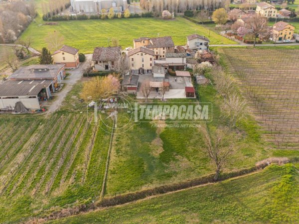 casa indipendente in vendita a Scandiano in zona Arceto