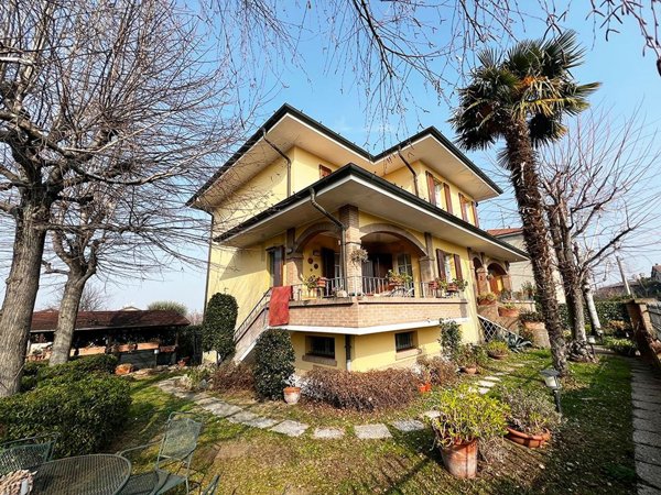 casa indipendente in vendita a Scandiano in zona Ventoso