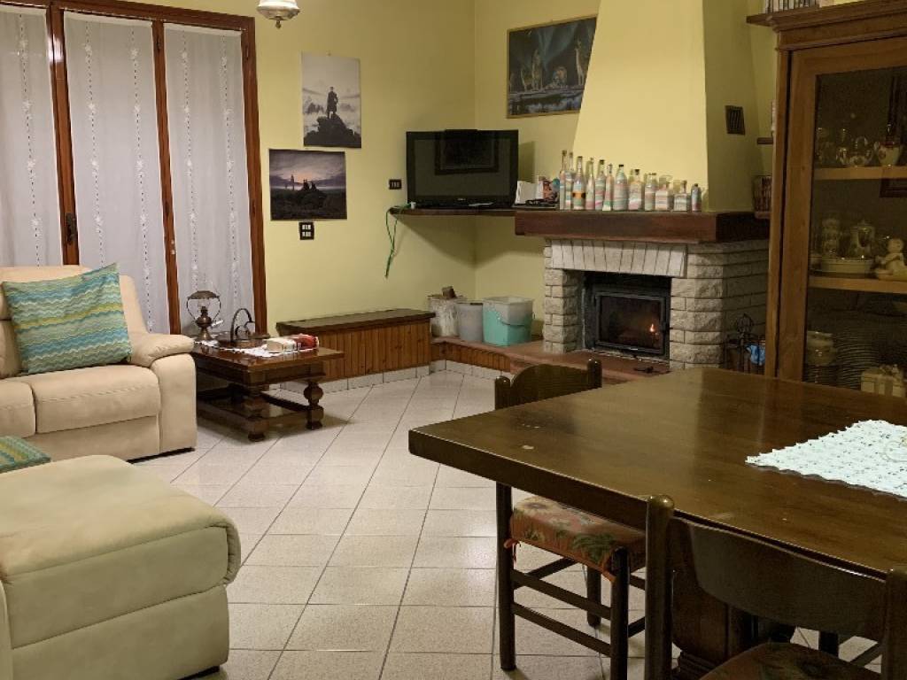 casa indipendente in vendita a Scandiano