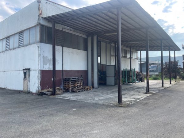 capannone in vendita a Scandiano