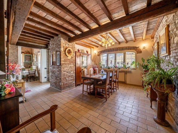 casa indipendente in vendita a Scandiano in zona Pratissolo