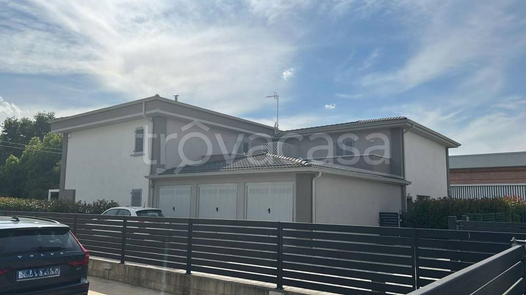 casa indipendente in vendita a Scandiano in zona Rondinara