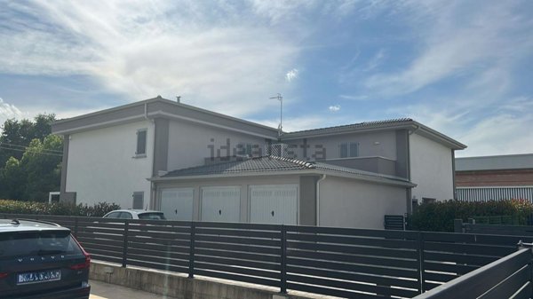 casa indipendente in vendita a Scandiano in zona Rondinara