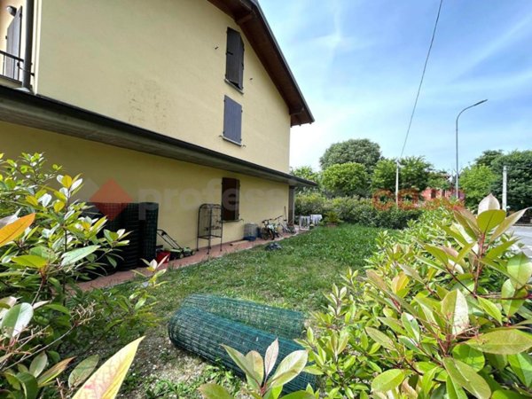 appartamento in vendita a Scandiano in zona Fellegara