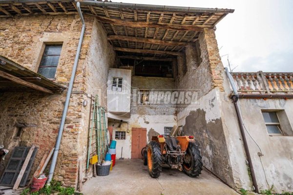 casa indipendente in vendita a Scandiano in zona Ventoso