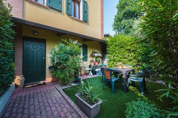 casa indipendente in vendita a Scandiano in zona Fellegara