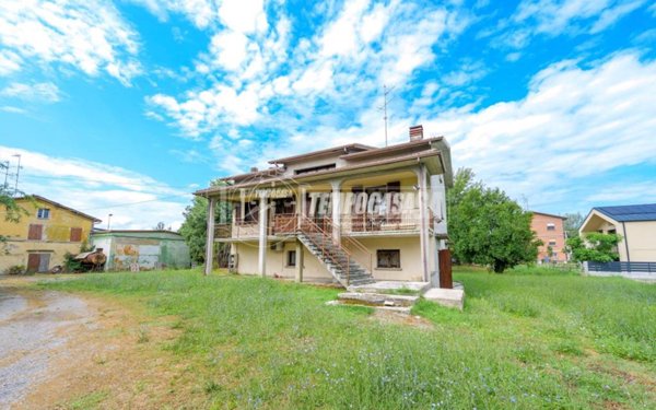 casa indipendente in vendita a Scandiano in zona Arceto