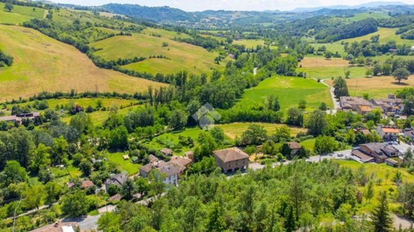 casa indipendente in vendita a Scandiano in zona Rondinara