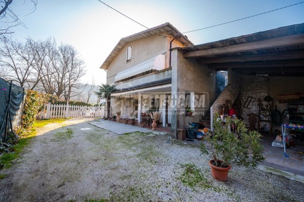 casa indipendente in vendita a Scandiano