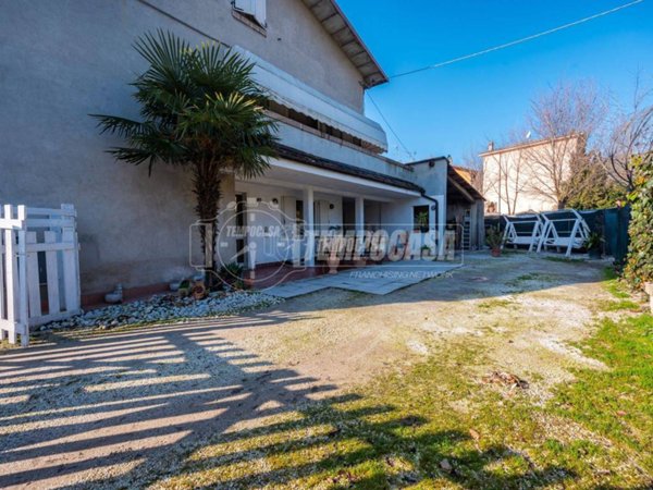 casa indipendente in vendita a Scandiano