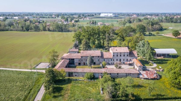casa indipendente in vendita a Scandiano in zona Chiozza