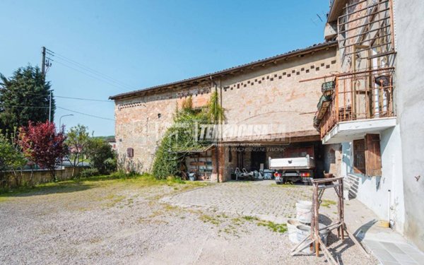 casa indipendente in vendita a Scandiano in zona Ventoso