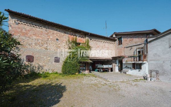 casa indipendente in vendita a Scandiano in zona Ventoso