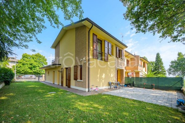 casa indipendente in vendita a Scandiano in zona Cacciola