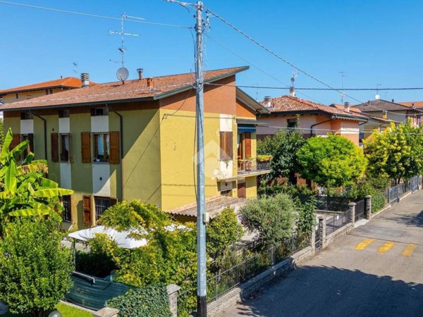 casa indipendente in vendita a Scandiano in zona Arceto