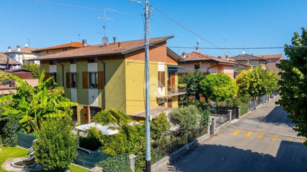 casa indipendente in vendita a Scandiano in zona Arceto