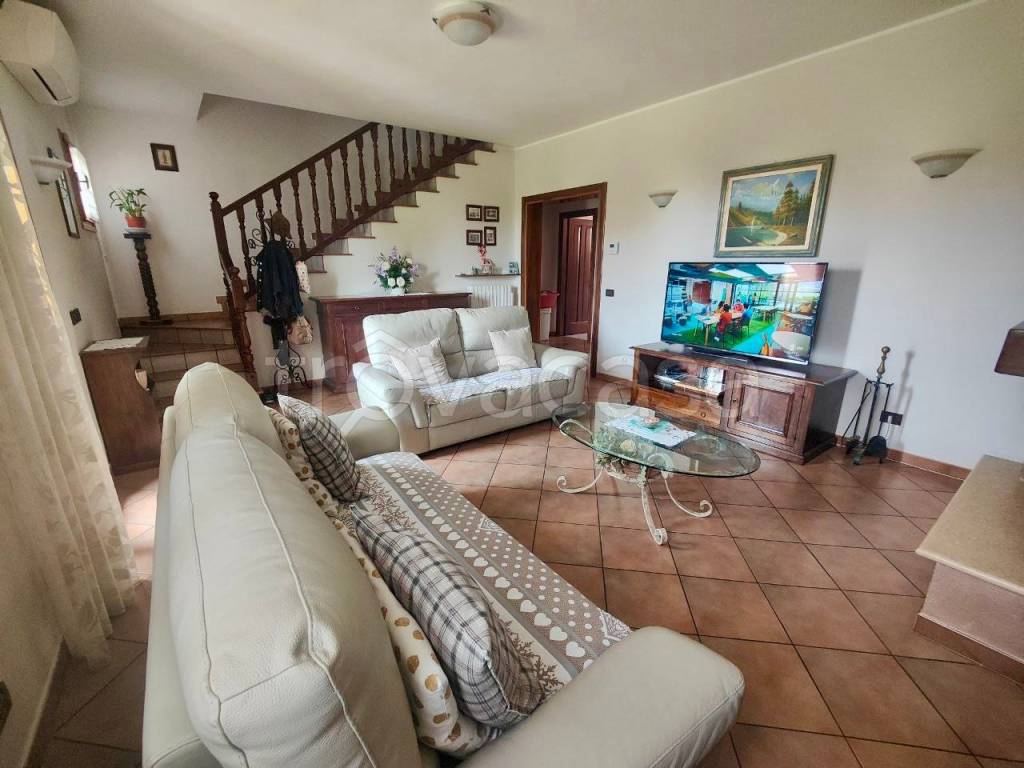 casa indipendente in vendita a Scandiano