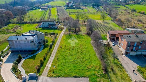 casa indipendente in vendita a Scandiano in zona Ventoso