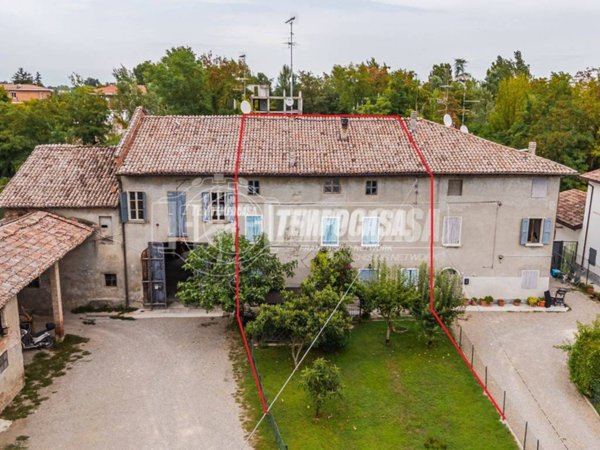casa indipendente in vendita a Scandiano in zona Chiozza