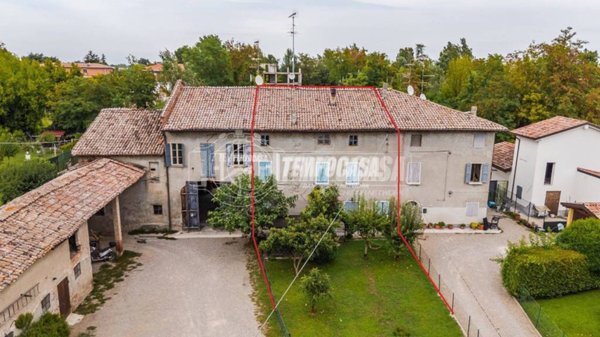 casa indipendente in vendita a Scandiano in zona Chiozza
