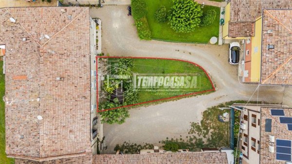 casa indipendente in vendita a Scandiano in zona Chiozza