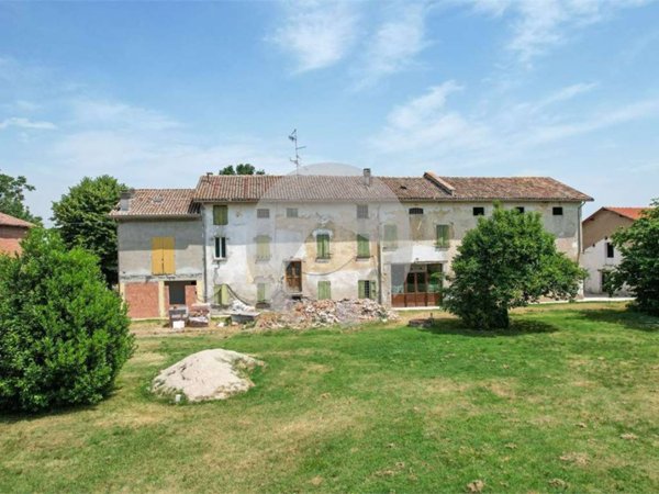 casa indipendente in vendita a Scandiano in zona Arceto