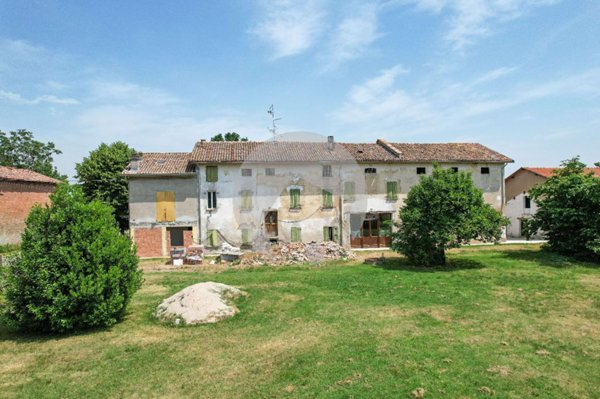 casa indipendente in vendita a Scandiano in zona Arceto