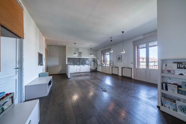 negozio in vendita a Scandiano