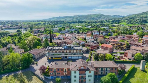 negozio in vendita a Scandiano