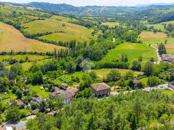 casa indipendente in vendita a Scandiano in zona Rondinara