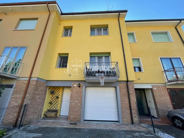 casa indipendente in vendita a Scandiano