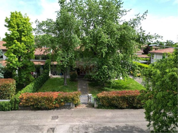 casa indipendente in vendita a Scandiano