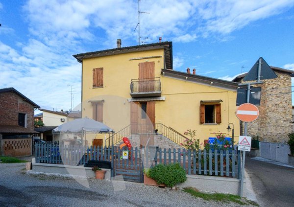 casa indipendente in vendita a Scandiano in zona Ca' de' Caroli