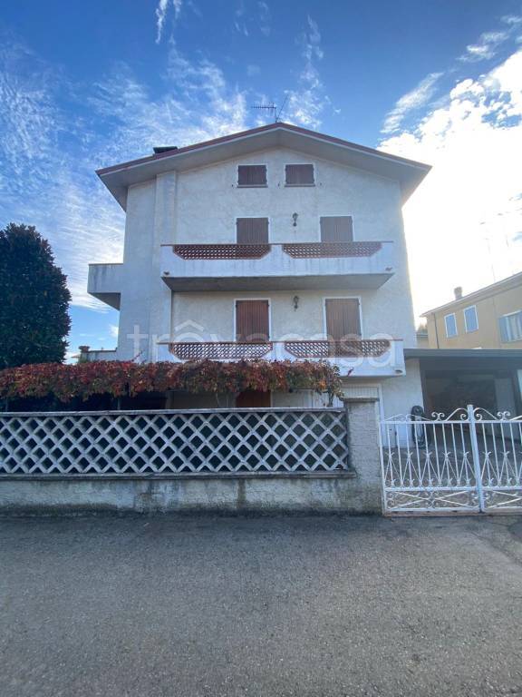 casa indipendente in vendita a Scandiano in zona Iano