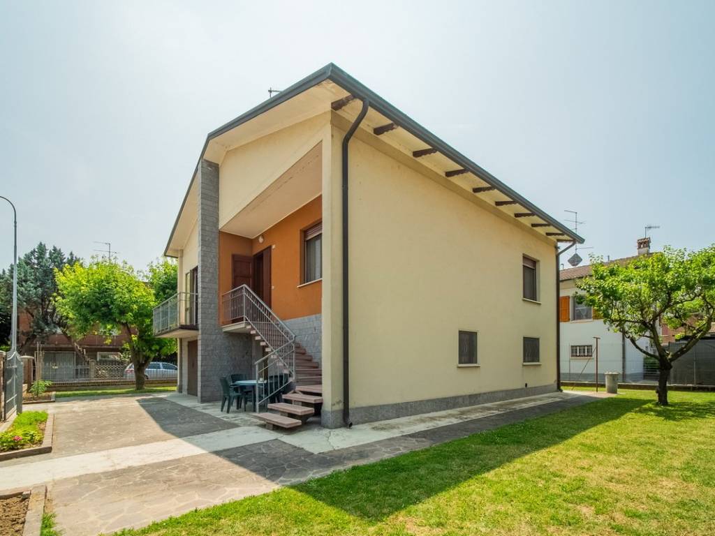 casa indipendente in vendita a Scandiano in zona Arceto